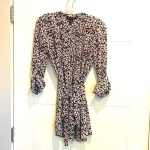 A Pea in the Pod Floral Blouse with Adjustable Sleeves
